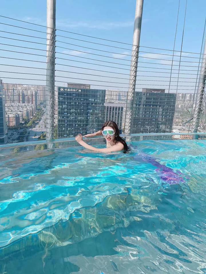 Hilton Garden Inn Meishu Piscina infinita de gran altitud