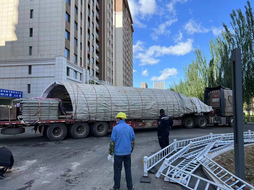 Equipo de instalaci&oacute;n de l&aacute;minas acr&iacute;licas Leyu.