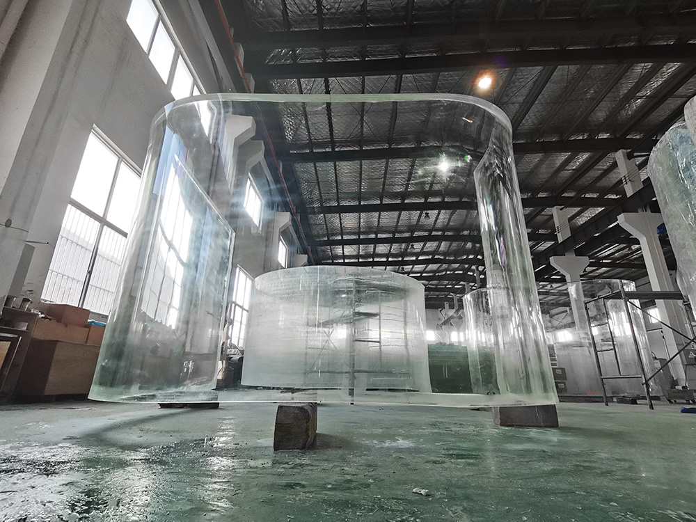 Fabricante de piscinas acr&iacute;licas - Experto en construcci&oacute;n de piscinas