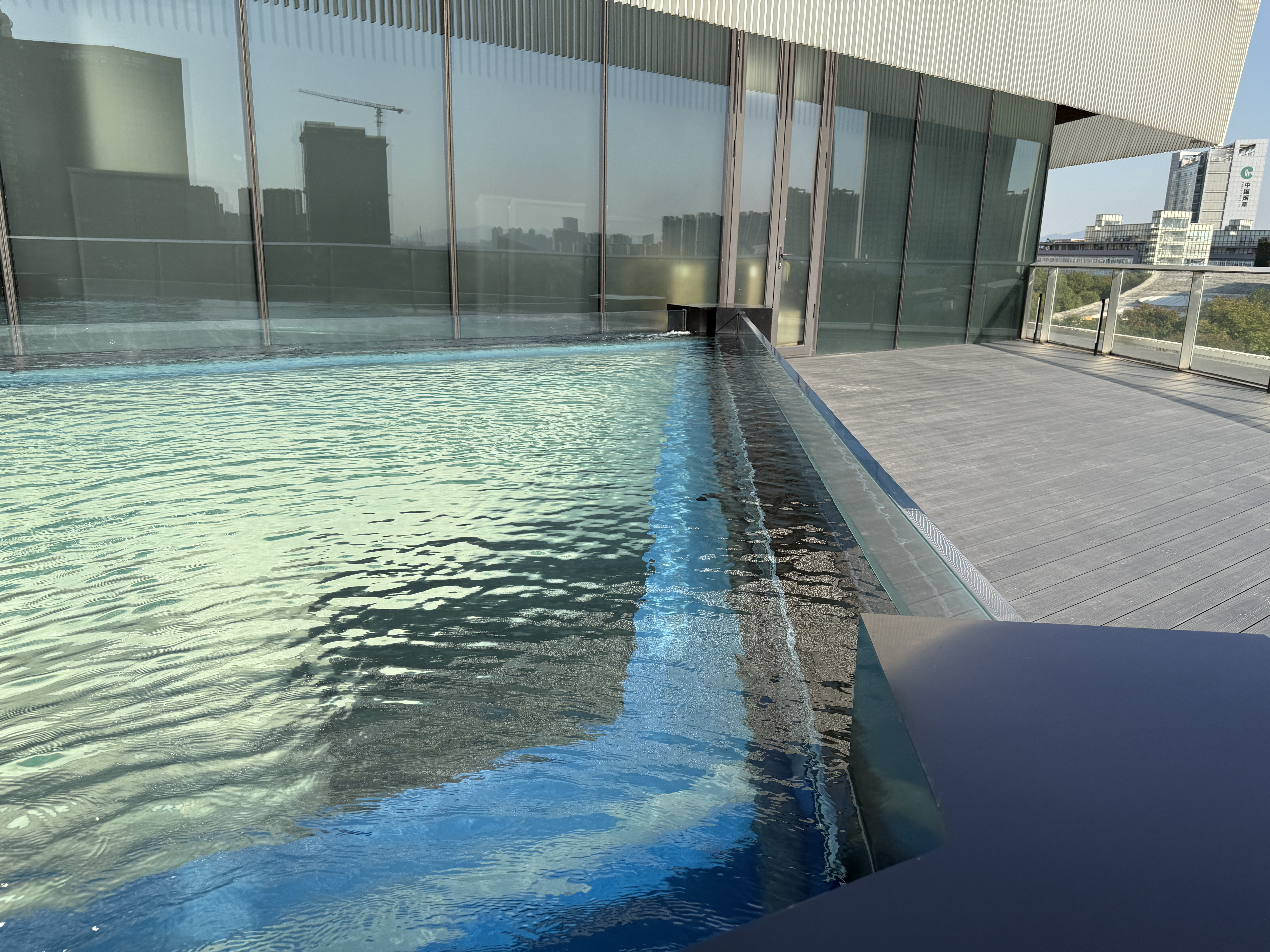 Piscina acr&iacute;lica - LEYU ACRYLIC