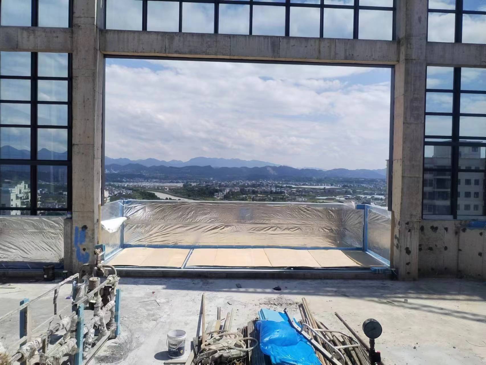 Piscina acr&iacute;lica - instalaci&oacute;n LEYU