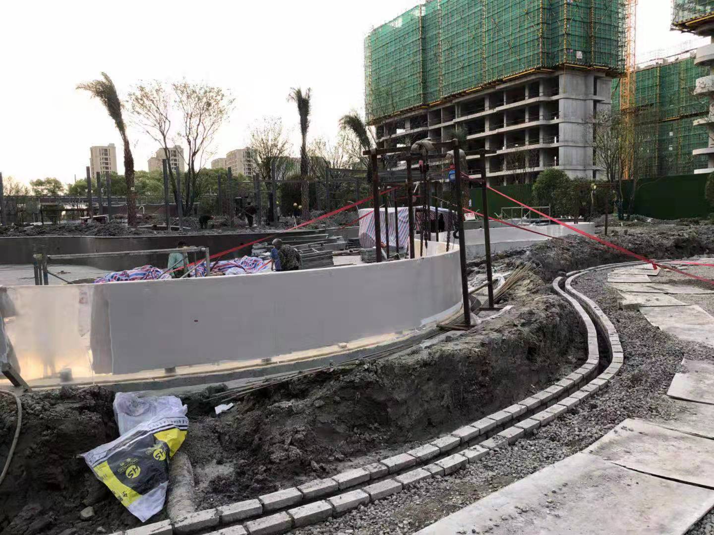 Piscina acr&iacute;lica - Instalaci&oacute;n LEYU