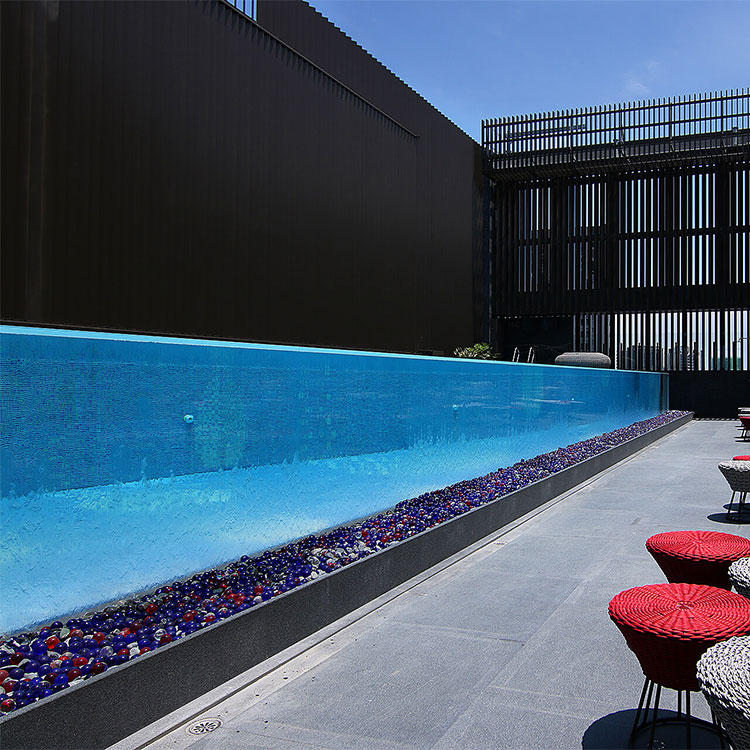 Proveedor de piscinas acr&iacute;licas