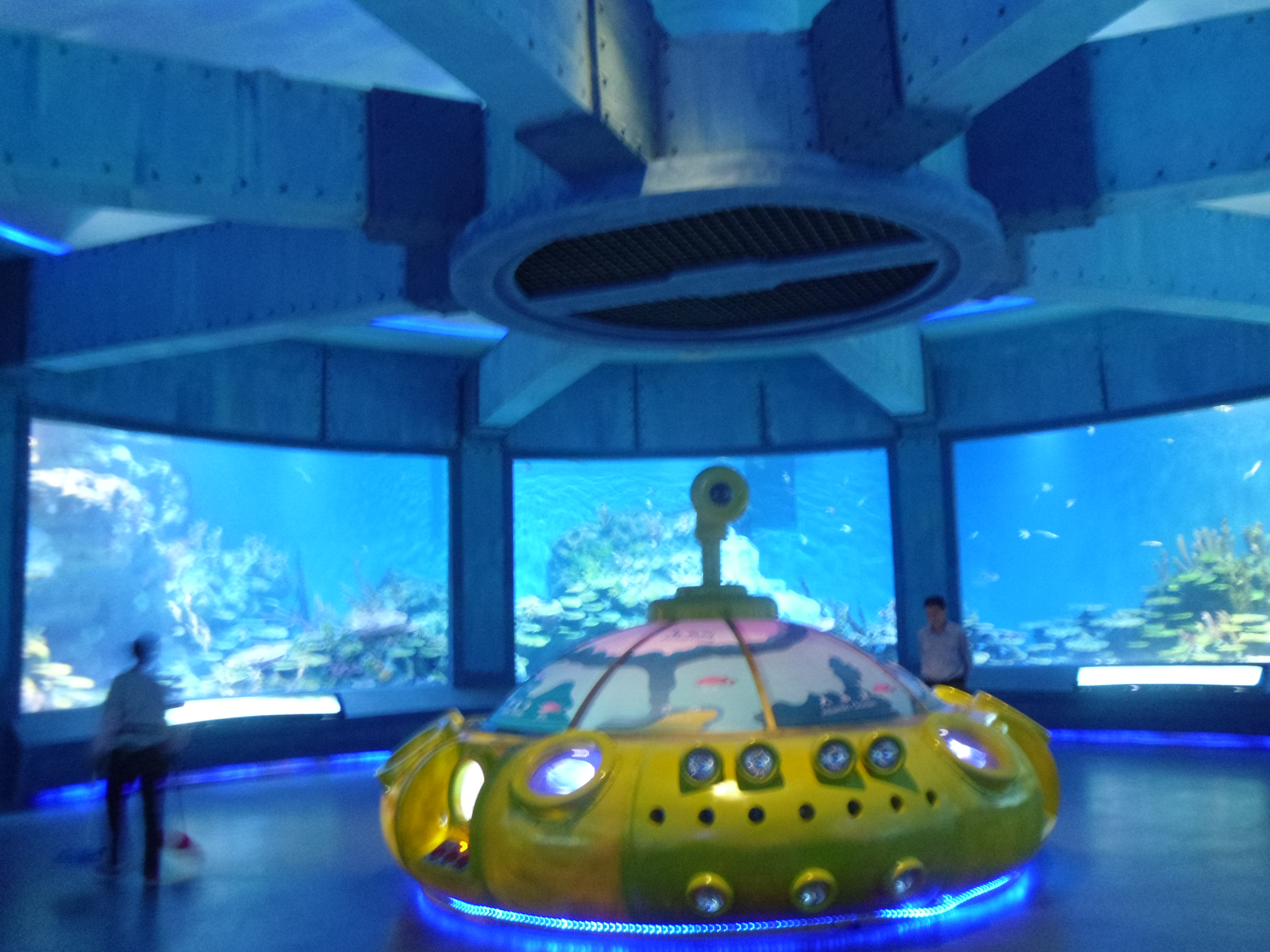 Ventana acr&iacute;lica para acuario - fabricaci&oacute;n