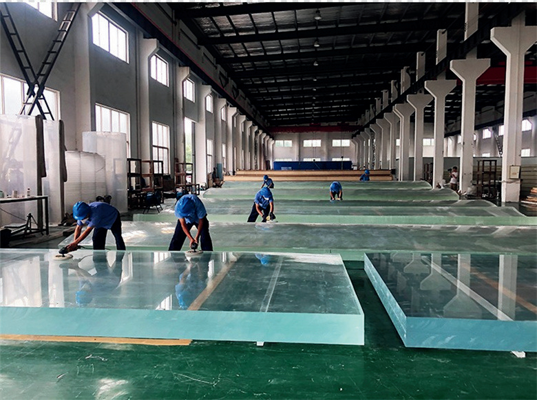 Piscina acr&iacute;lica - instalaci&oacute;n LEYU
