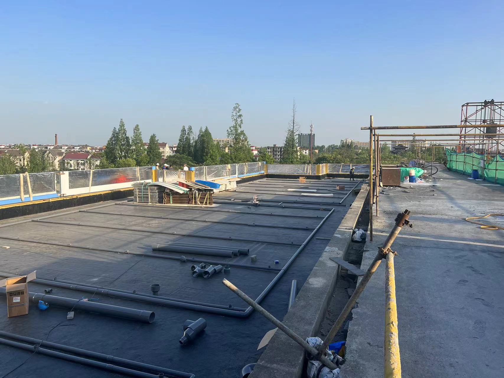 Piscina acr&iacute;lica - Instalaci&oacute;n LEYU