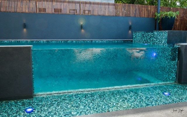 Piscina acr&iacute;lica - LEYU ACRYLIC