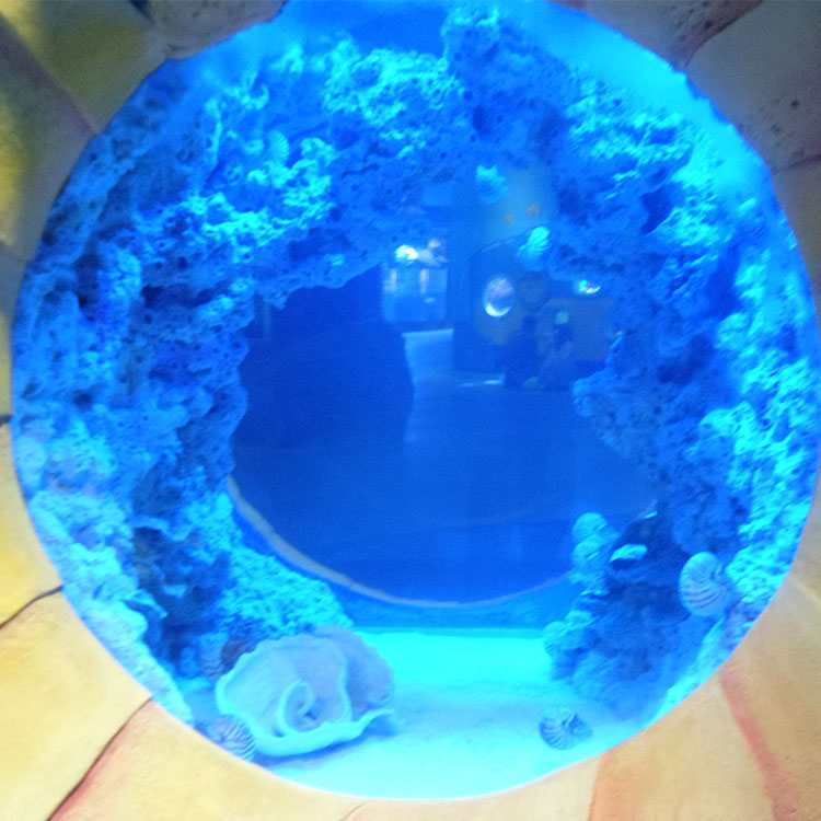 Ventana acr&iacute;lica para acuario - fabricaci&oacute;n