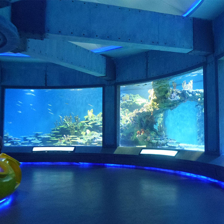 Ventana acr&iacute;lica para acuario - fabricaci&oacute;n