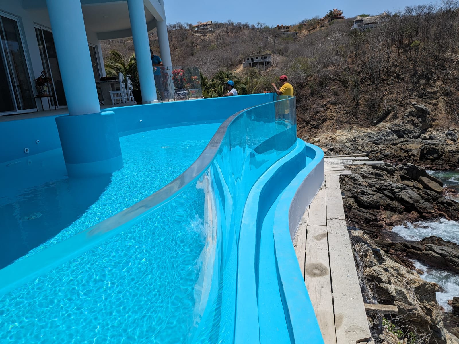 Piscina acr&iacute;lica - LEYU