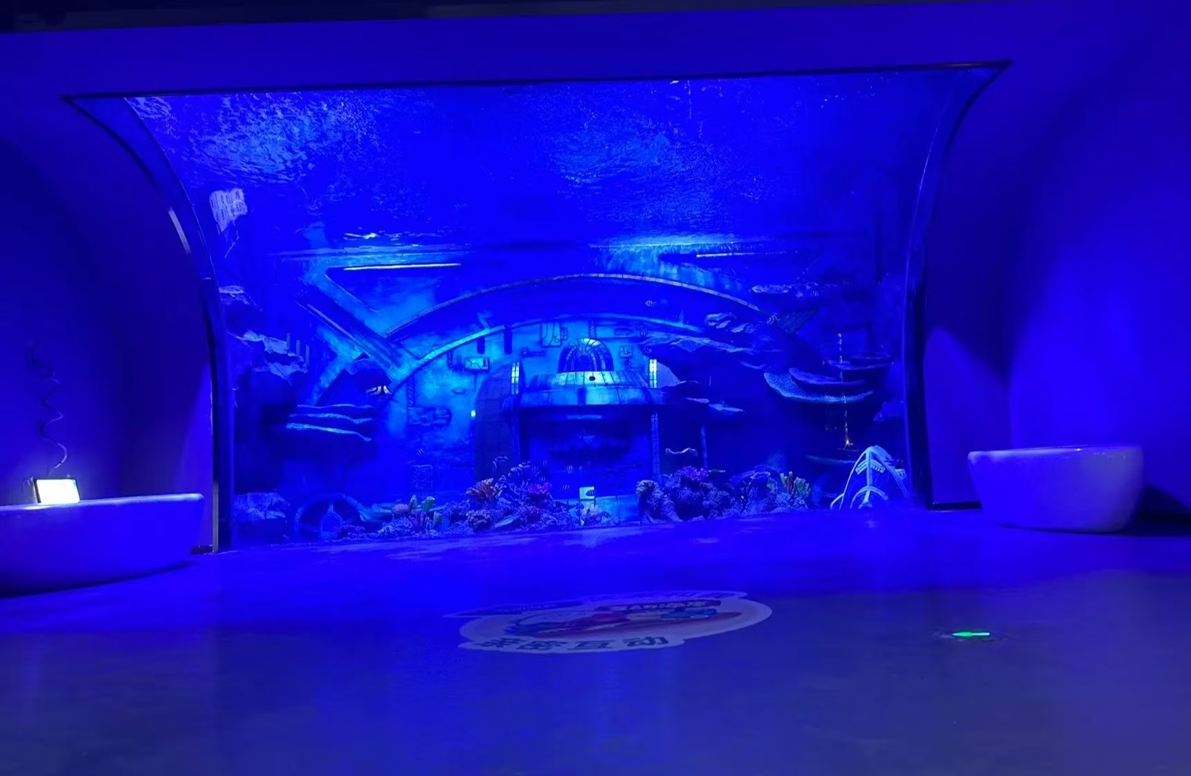 Panel acr&iacute;lico para ventana de acuario - LEYU