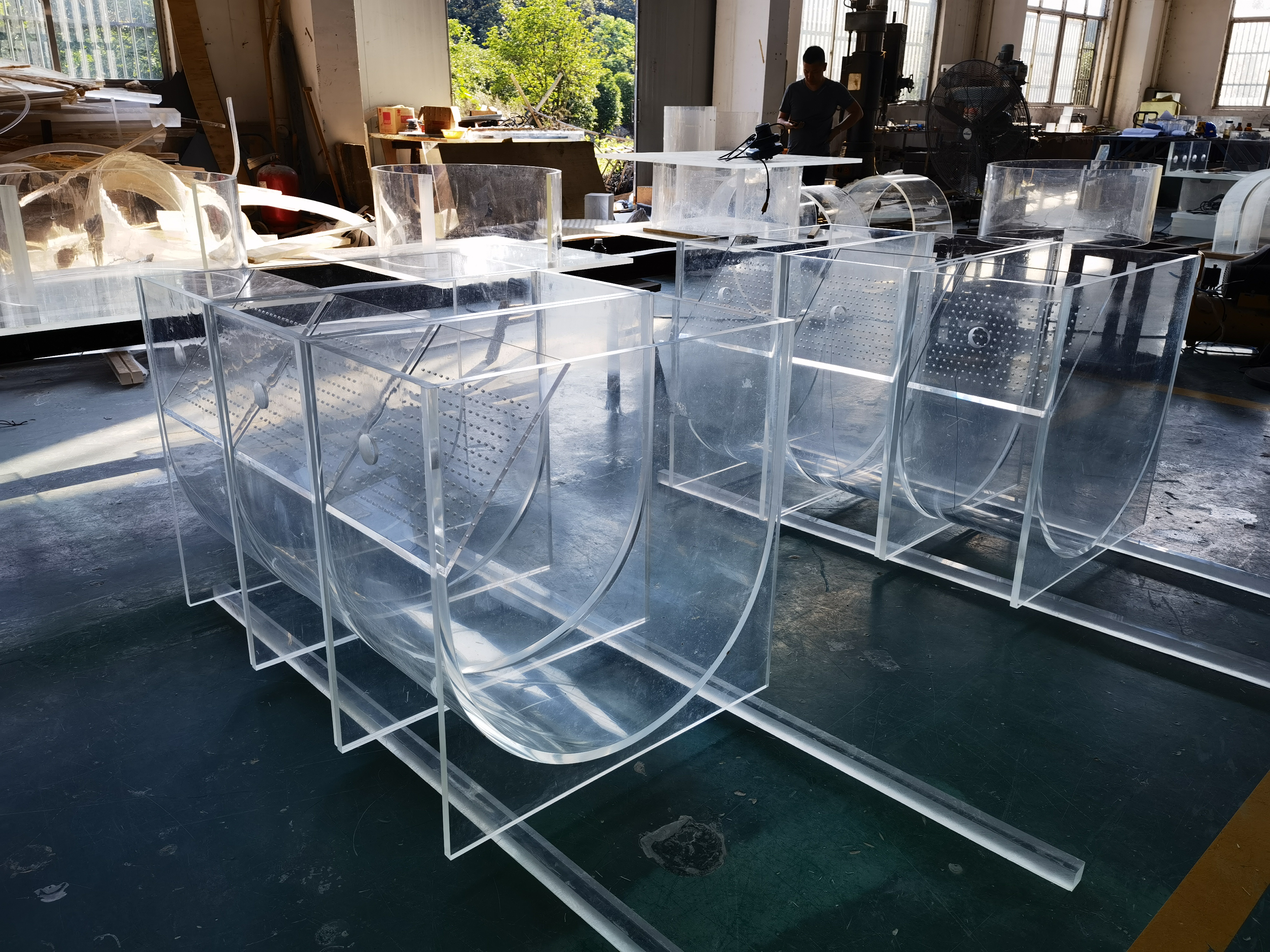 Fabricante de acuarios de medusas