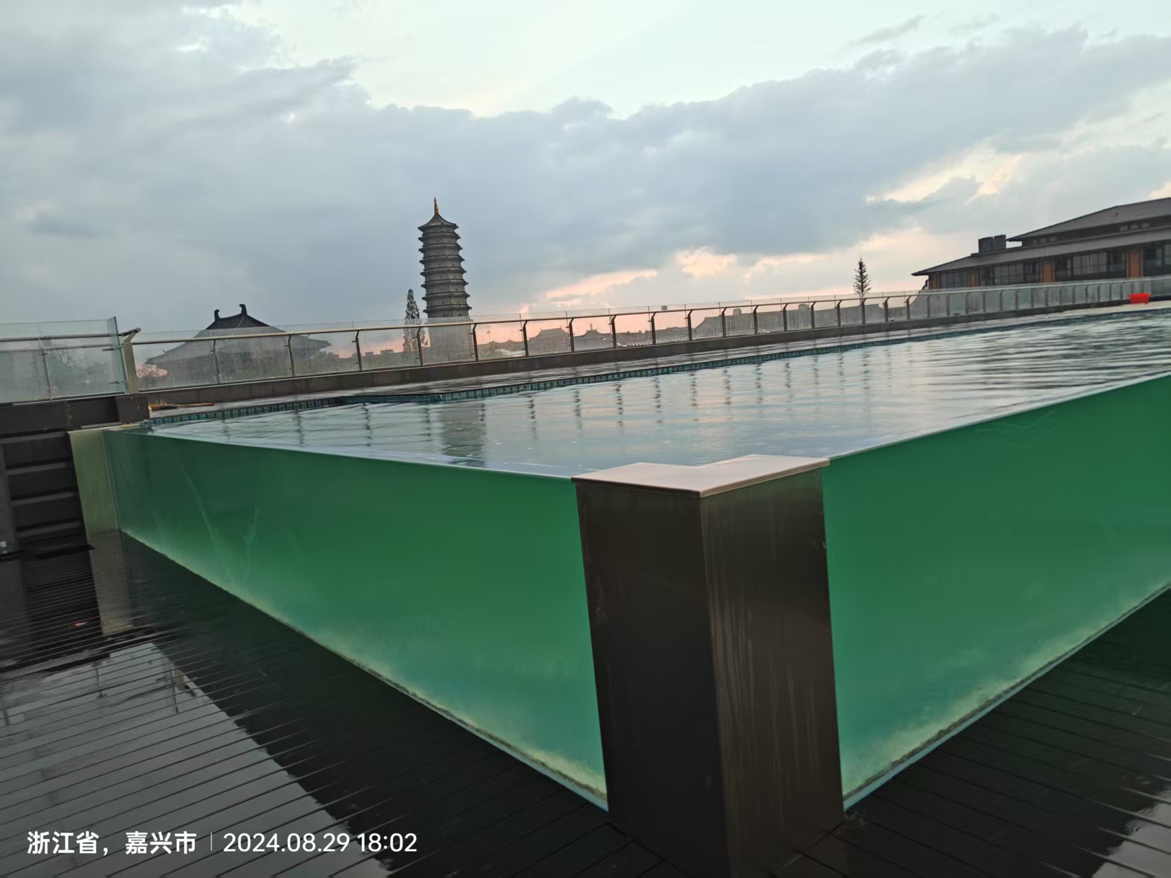 Piscina acr&iacute;lica - LEYU ACRYLIC