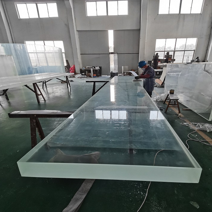 Classic Supported On 3-Sides Window Swimming Pool - Leyu Piscina clásica apoyada en ventana de 3 lados - Leyu