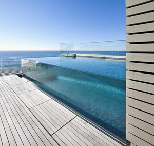 Fabricante e instalador de paredes de piscina de acrílico transparente Experto en construcción de piscinas acrílicas - Leyu