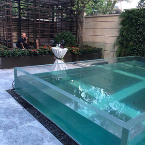 Pared acrílica para piscinas: una nueva tendencia en decoración de piscinas