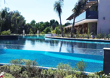 Piscina acrílica de una sola cara3
