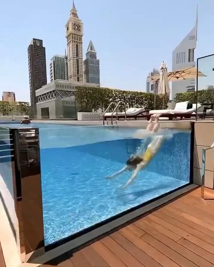 ¿Se pueden pintar fideos de piscina para piscina acrílica con pintura acrílica?